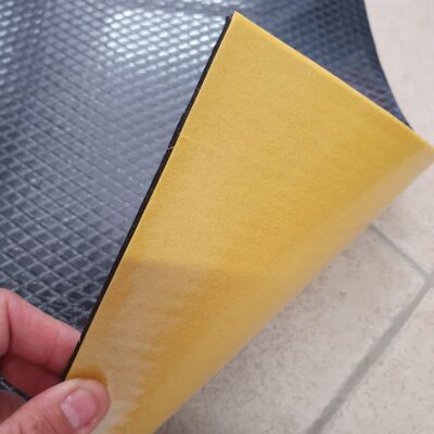 Foglio catramato insonorizzante adesivo per pianali 50×50 cm Fiat 500