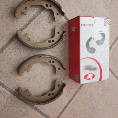 Kit ganasce freno 4 pz Fiat 500 Giardiniera / Fiat 600 dal ’65 al ’69